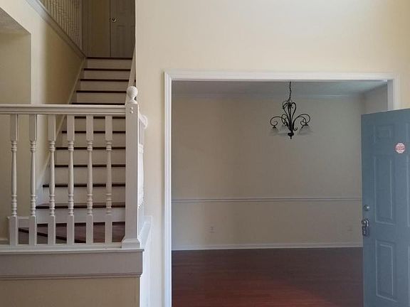 4th image of 8624 Tara Place Dr