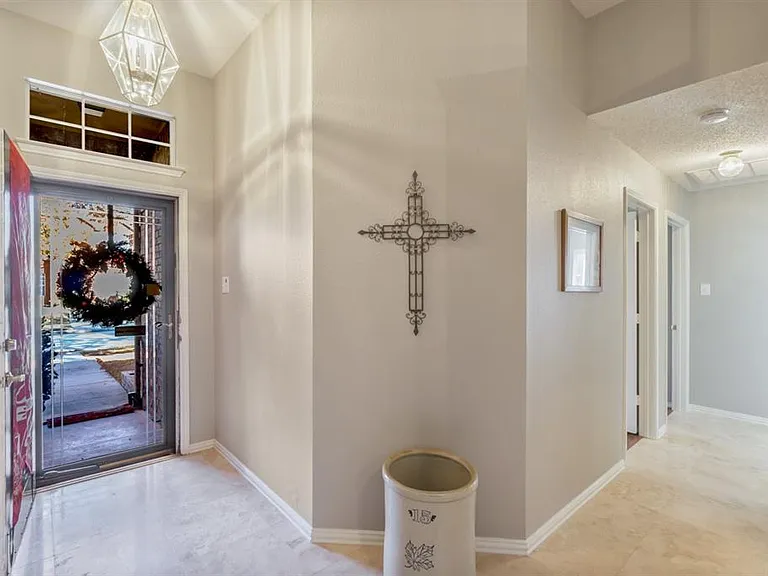 7211 Waterlily Ln — Photo 12