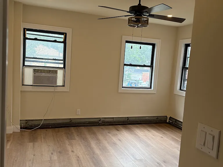 91 Tulip Ave #B1 — Photo 8