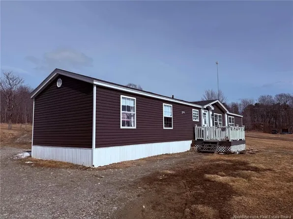 2260 105th Rte, Southampton, NB E6G 1N1