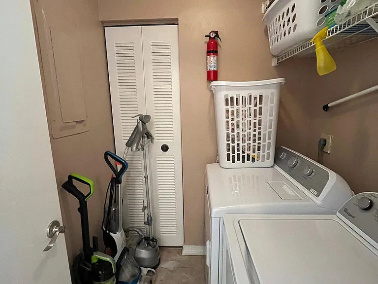 14419 SW 142nd Ct — Photo 2