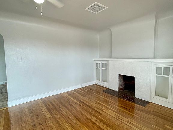 5th image of 4415A Trowbridge Dr