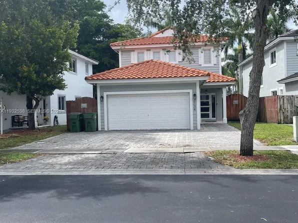 3134 NE 3rd Dr, Homestead, FL 33033