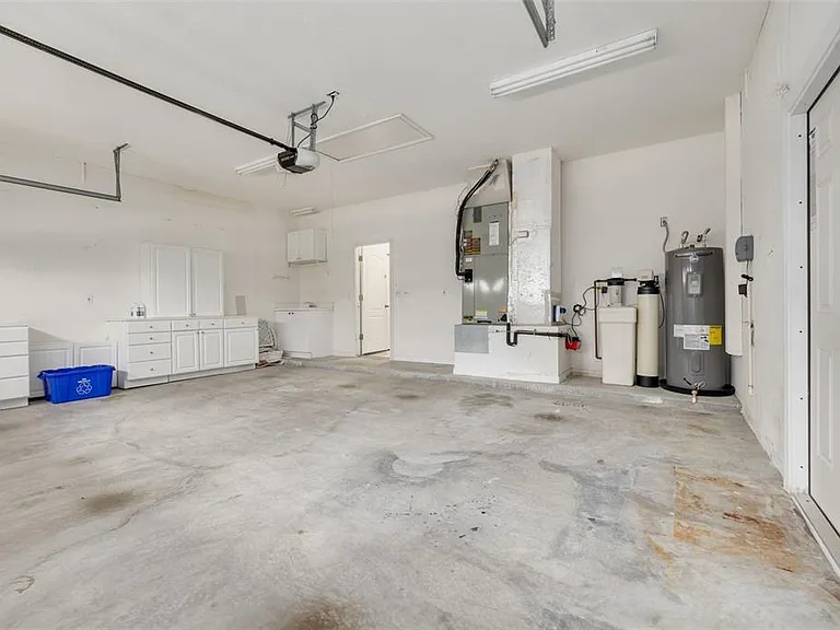 3713 Siena Ln — Photo 32