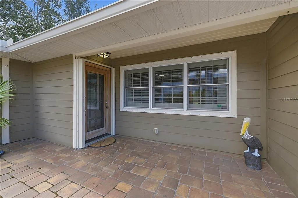 3 bed, 3.5 bath, 1867 sqft, $4,300 — Photo 2
