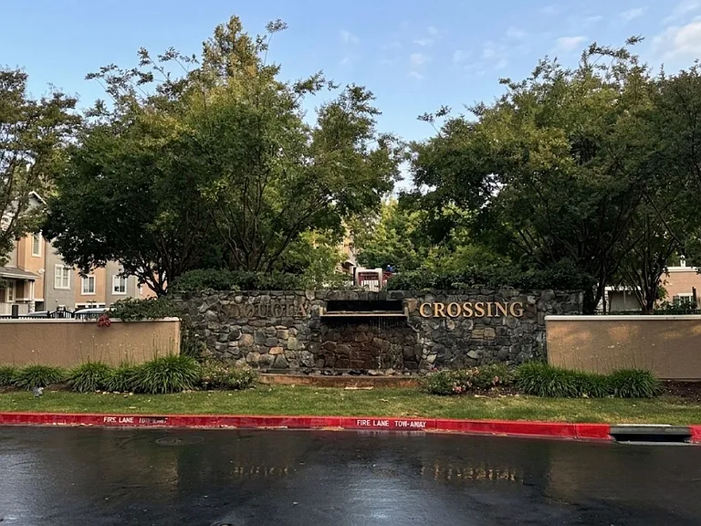 3574 Altamira Ter — Photo 19