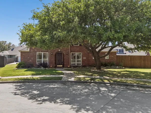 8410 Lexington Ct, Rowlett, TX 75089