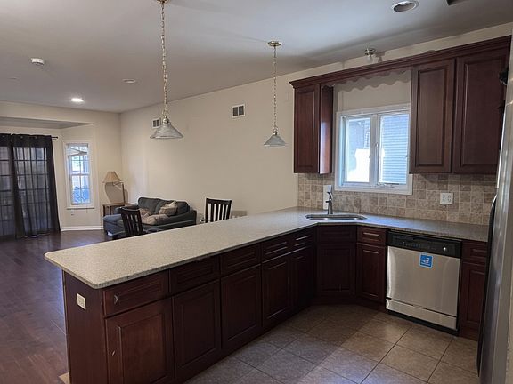 2nd image of 493 Liberty Ave Floor 1