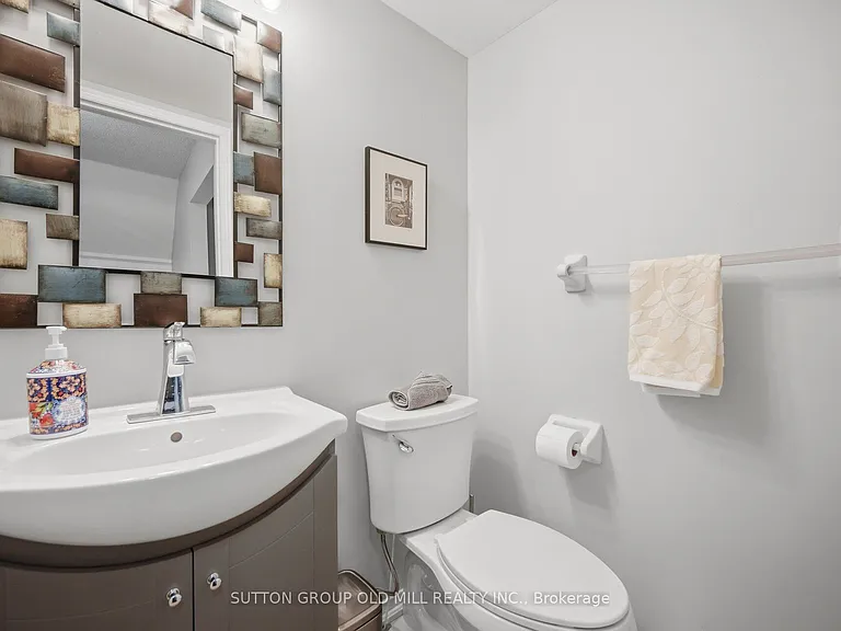 946 Audley Rd N — Photo 22