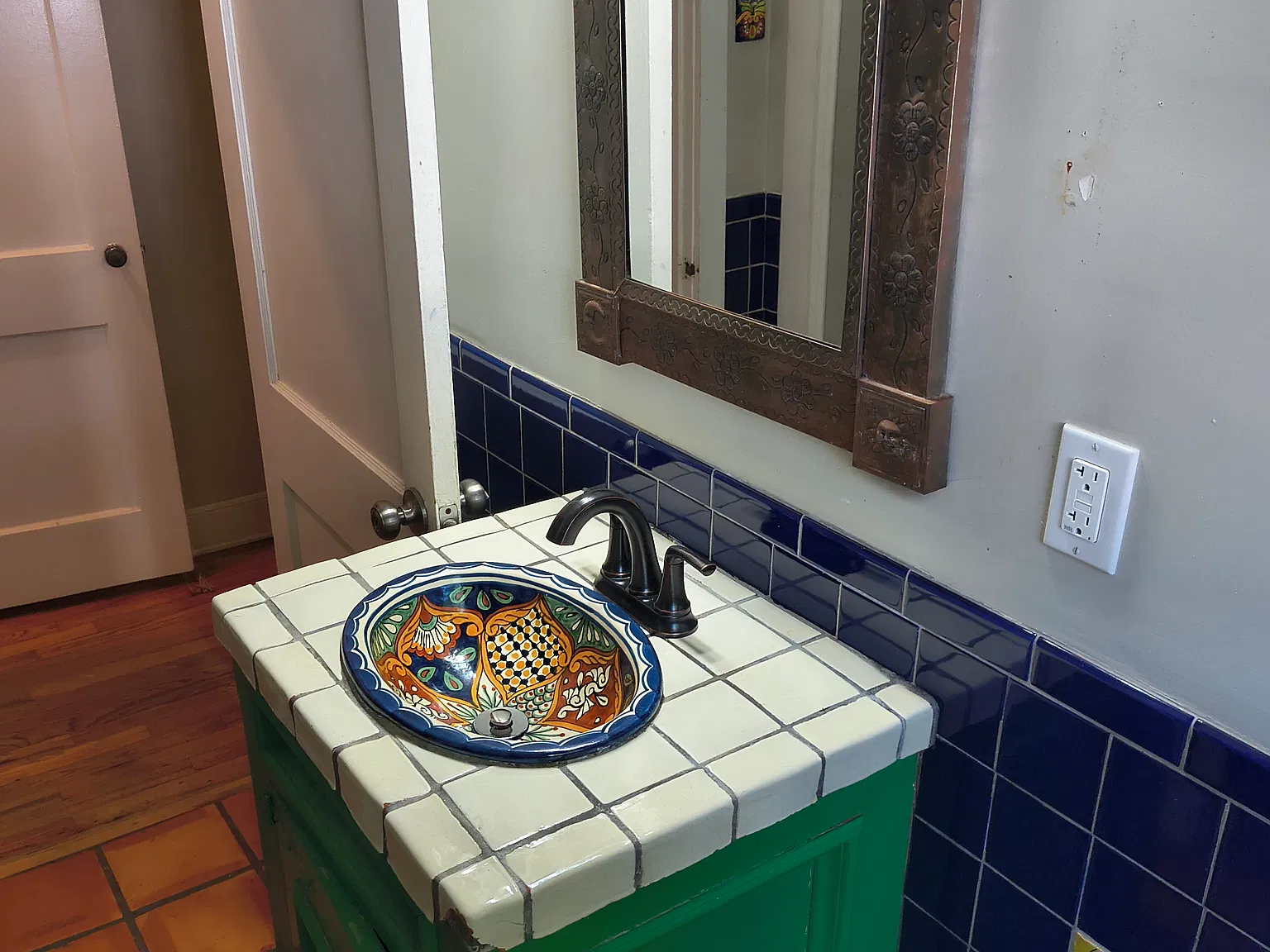 2 bed, 1000 sqft, $1,750 — Photo 4