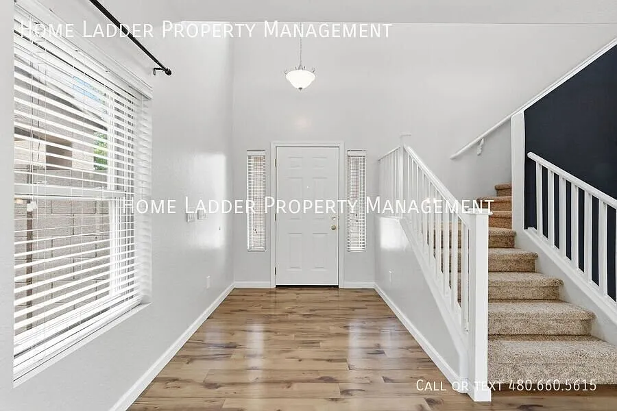 $500 Move In Special! Modern 3-Bedroom Home with Loft, 2-Car Garage & Community Pool — Photo 4