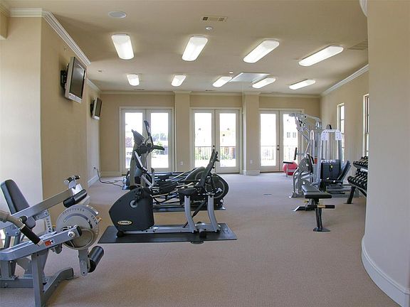 5th image of 86 Casa Ln