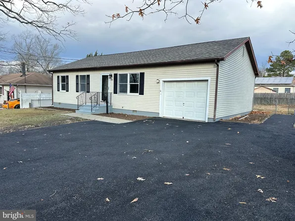 344 Park St, Browns Mills, NJ 08015