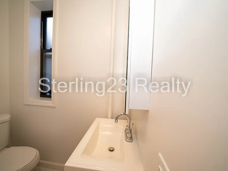 23-90 29th St #10 — Photo 9