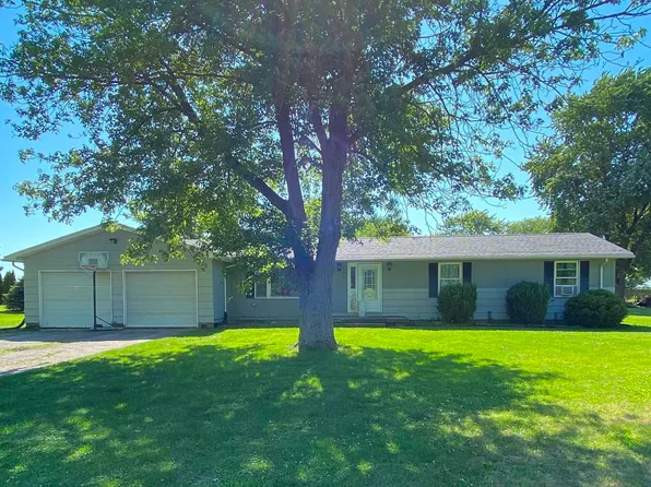 104 Michael Ln, Royal Center, IN 46978