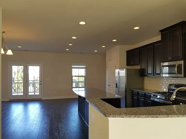 2114 Whitesmith Dr — Photo 1