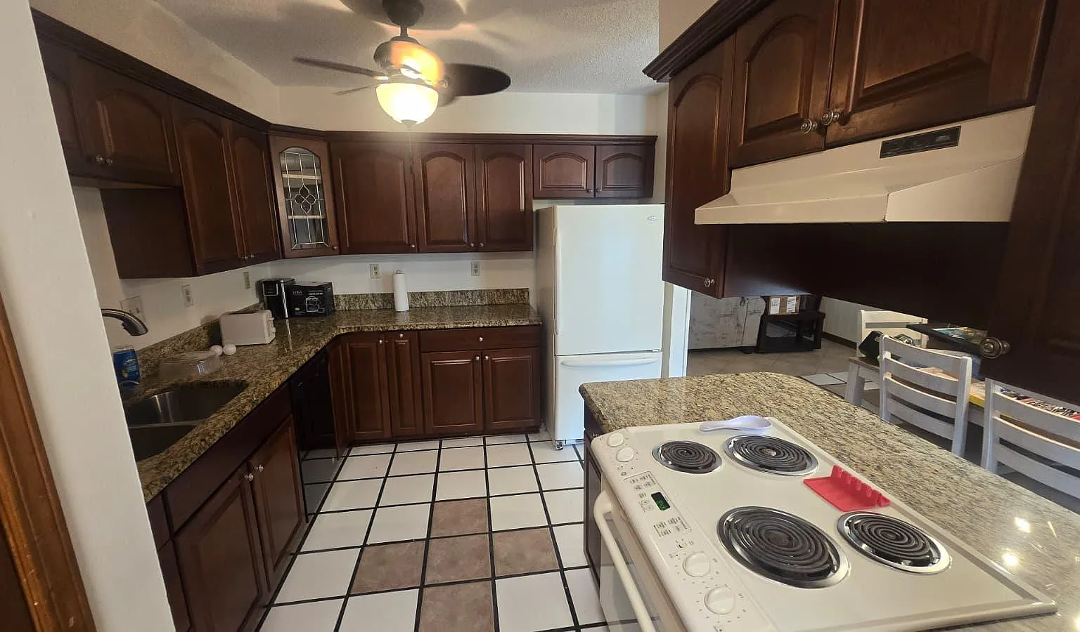 3 bed, 2.0 bath, 1366 sqft, $1,226 — Photo 4