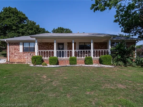 709 N Division St, Greenwood, AR 72936