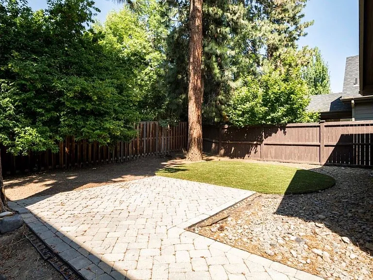 61129 Teton Ln — Photo 23