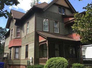 60 Buckingham St, Springfield, MA 01109