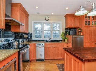 19 Evergreen Pl, Ridgefield, CT 06877