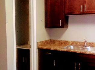 16 Pinehurst Dr, Clarksville, IN 47129