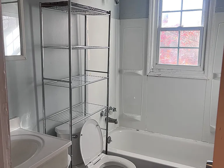 2744 Mayfair Ave #4 — Photo 6