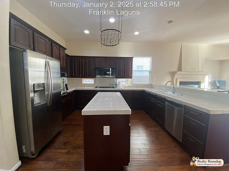5637 Lilyview Way — Photo 8