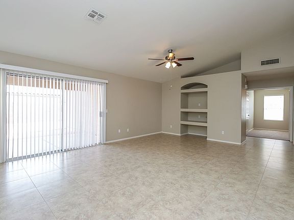 5th image of 280 E Sherri Dr