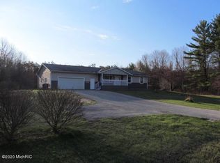 4280 S Hilton Park Rd, Fruitport, MI 49415