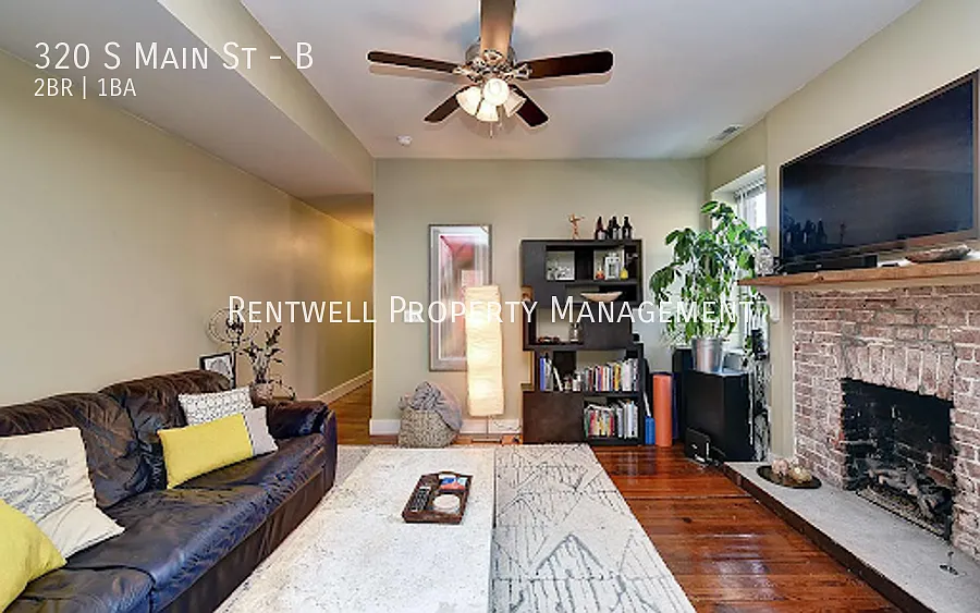 2nd Floor Two-Bedroom Apartment Near Downtown! — Photo 4