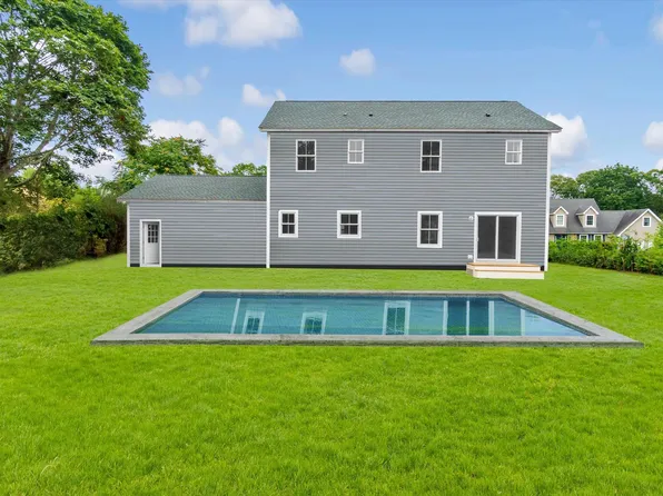 5 Fanning Ave #B, Hampton Bays, NY 11946