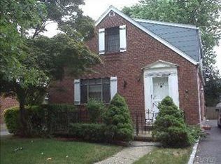 142 Ann St, Valley Stream, NY 11580