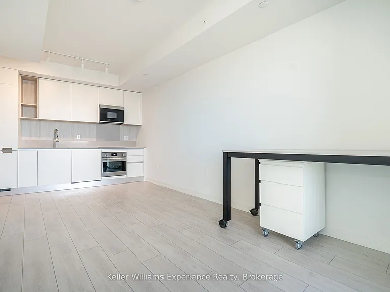 39 Mary St #2007 — Photo 10