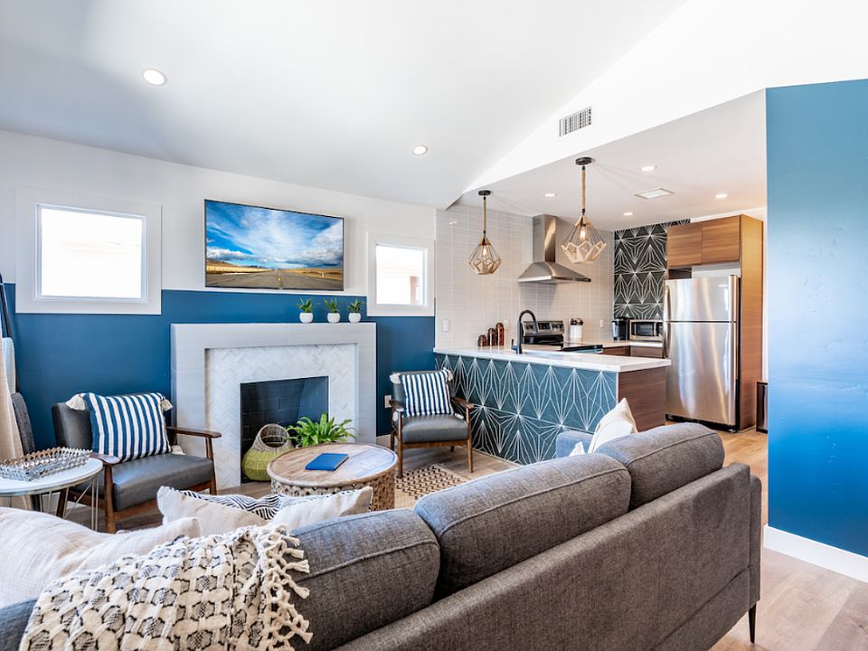 1st image of 4382-84 40th St