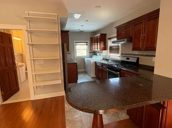 159 Bellevue Ave #2, Montclair, NJ 07043