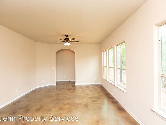 4th image of 108 Kula Ct #A