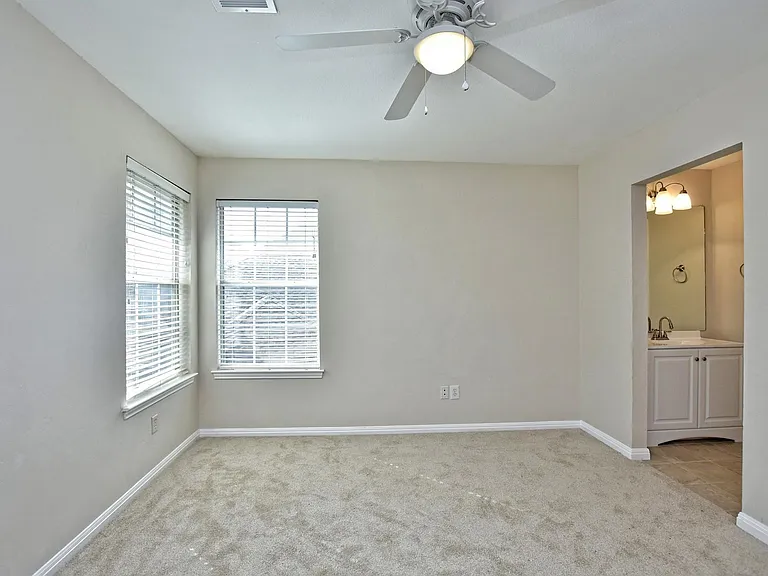 1311 Hunter Ace Way — Photo 22