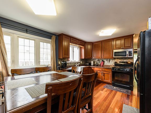 5th image of 639 S McKinley Ave