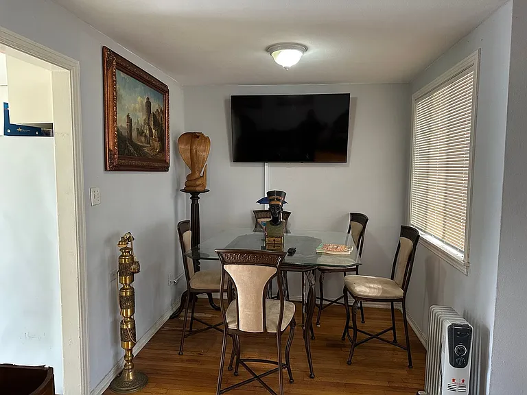 1624 Bonnie Brae — Photo 5