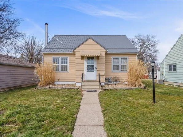 1015 Byron Ave, Waterloo, IA 50702