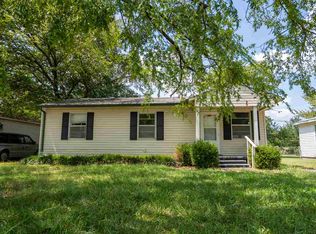 1013 Hugo St SE, Ardmore, OK 73401