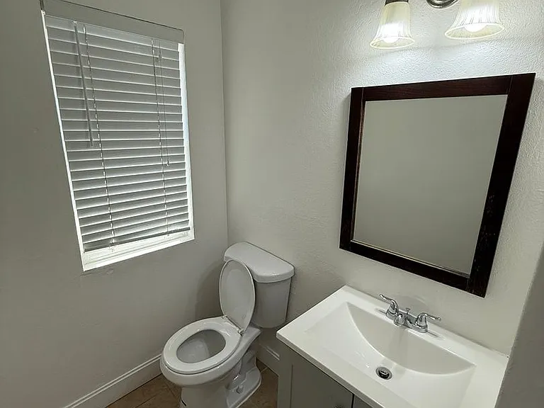 2449 Colina Ct — Photo 6