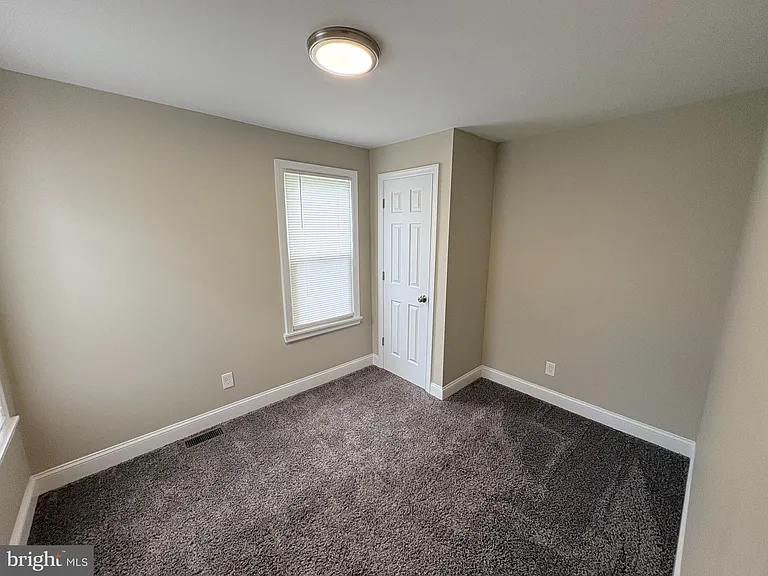 806 High St — Photo 7