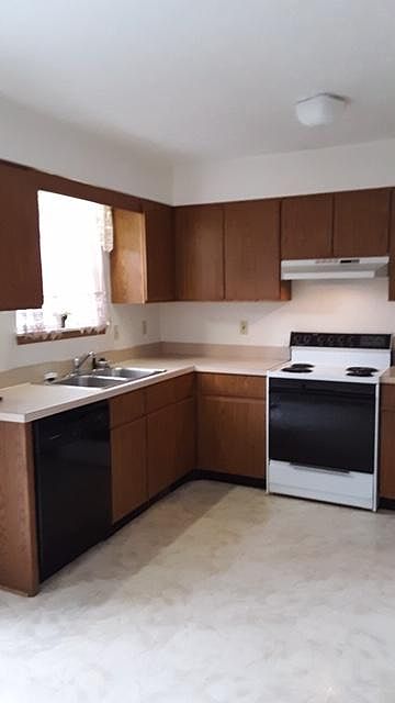 2nd image of 837 & 839 Loomis Ave