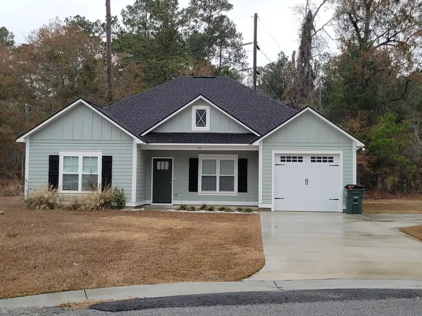 111 Lukesdale Cv, Thomasville, GA 31757