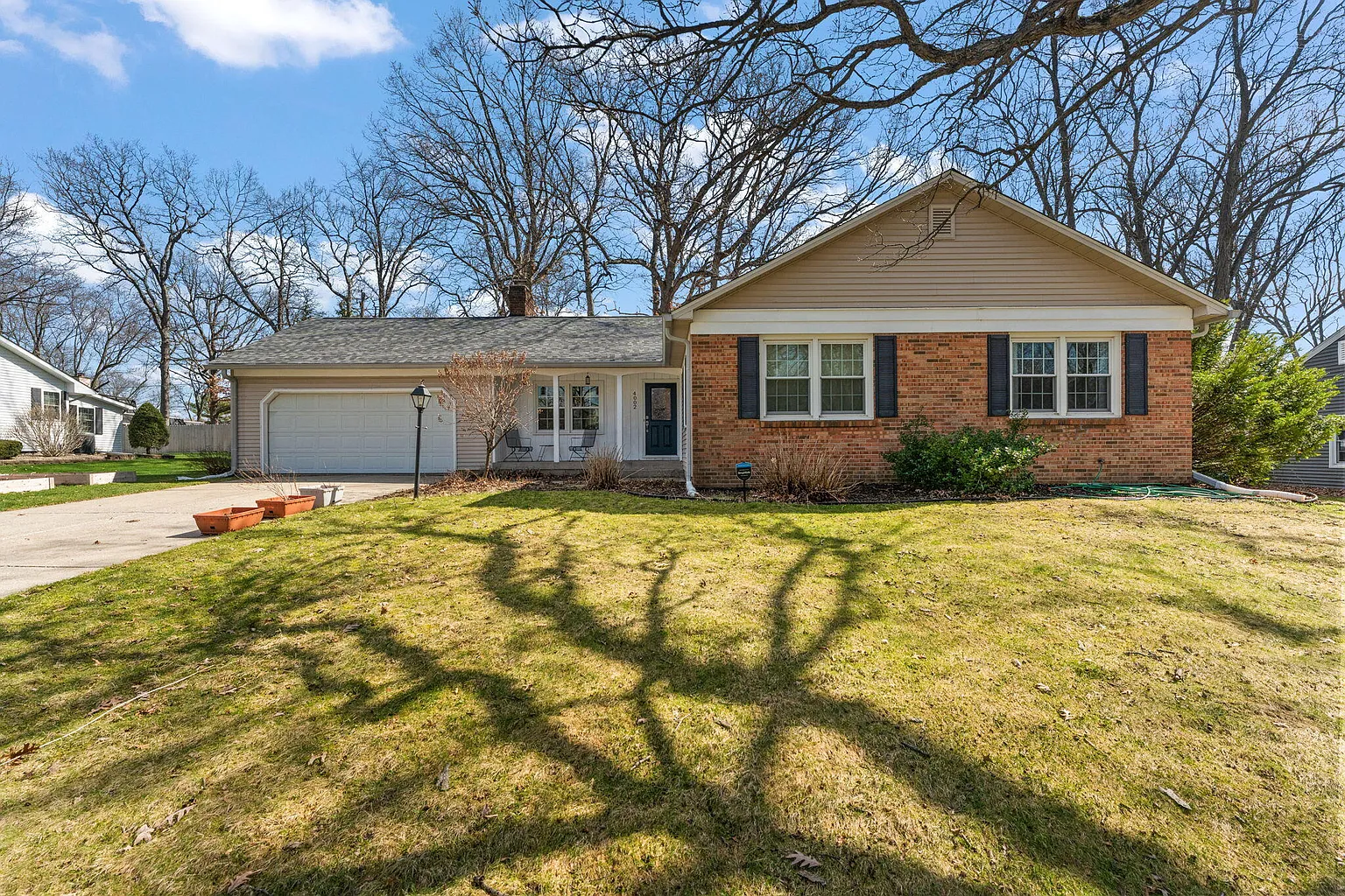 4002 Sleighbell Ln photo 1