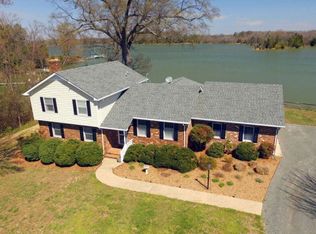 1408 Bushfield Rd, Montross, VA 22520