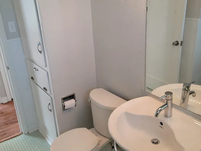 1528 Steves Ave #1 — Photo 16