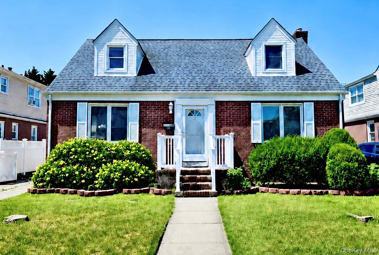 35 Rose Lane, New Hyde Park, NY 11040 | Zillow